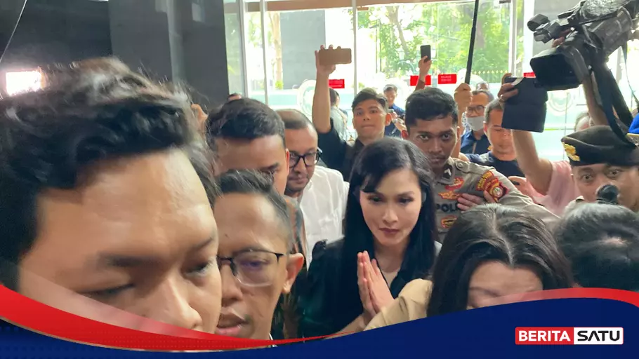 Jadi Saksi Kasus Timah Harvey Moeis, Sandra Dewi Tiba di Pengadilan Tipikor Jakarta